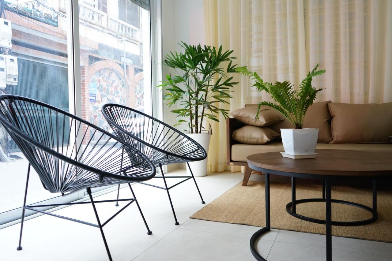 Lyn House - Service Apartment Hoang Quoc Viet Hanoi Bagian luar foto