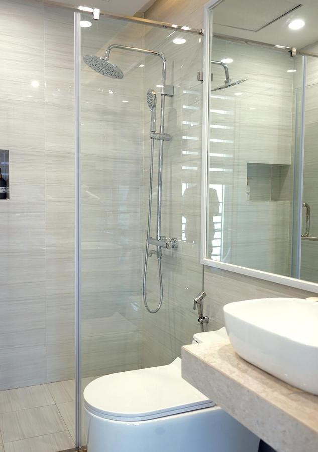 Lyn House - Service Apartment Hoang Quoc Viet Hanoi Bagian luar foto