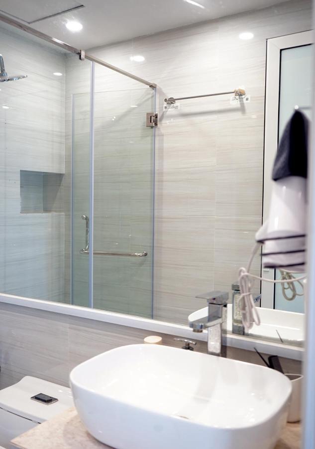 Lyn House - Service Apartment Hoang Quoc Viet Hanoi Bagian luar foto