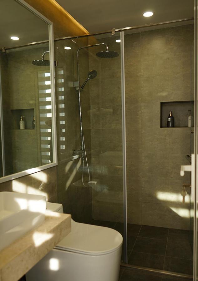 Lyn House - Service Apartment Hoang Quoc Viet Hanoi Bagian luar foto