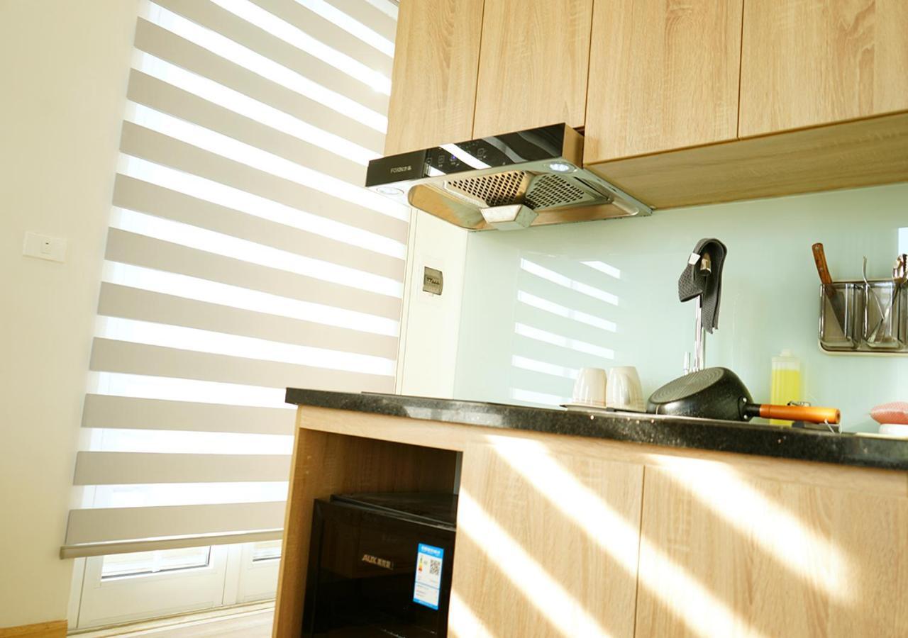 Lyn House - Service Apartment Hoang Quoc Viet Hanoi Bagian luar foto